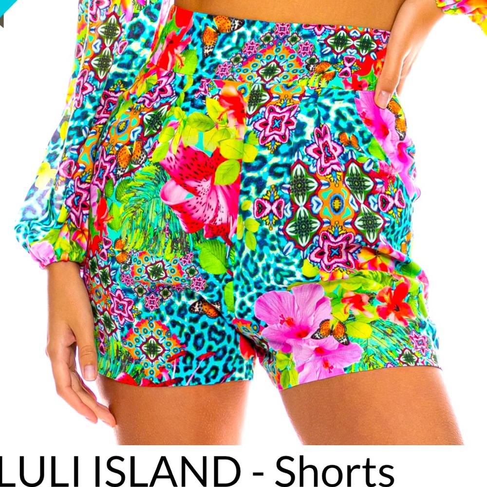 Brand new Luli Fama Luli Island Shorts size Small